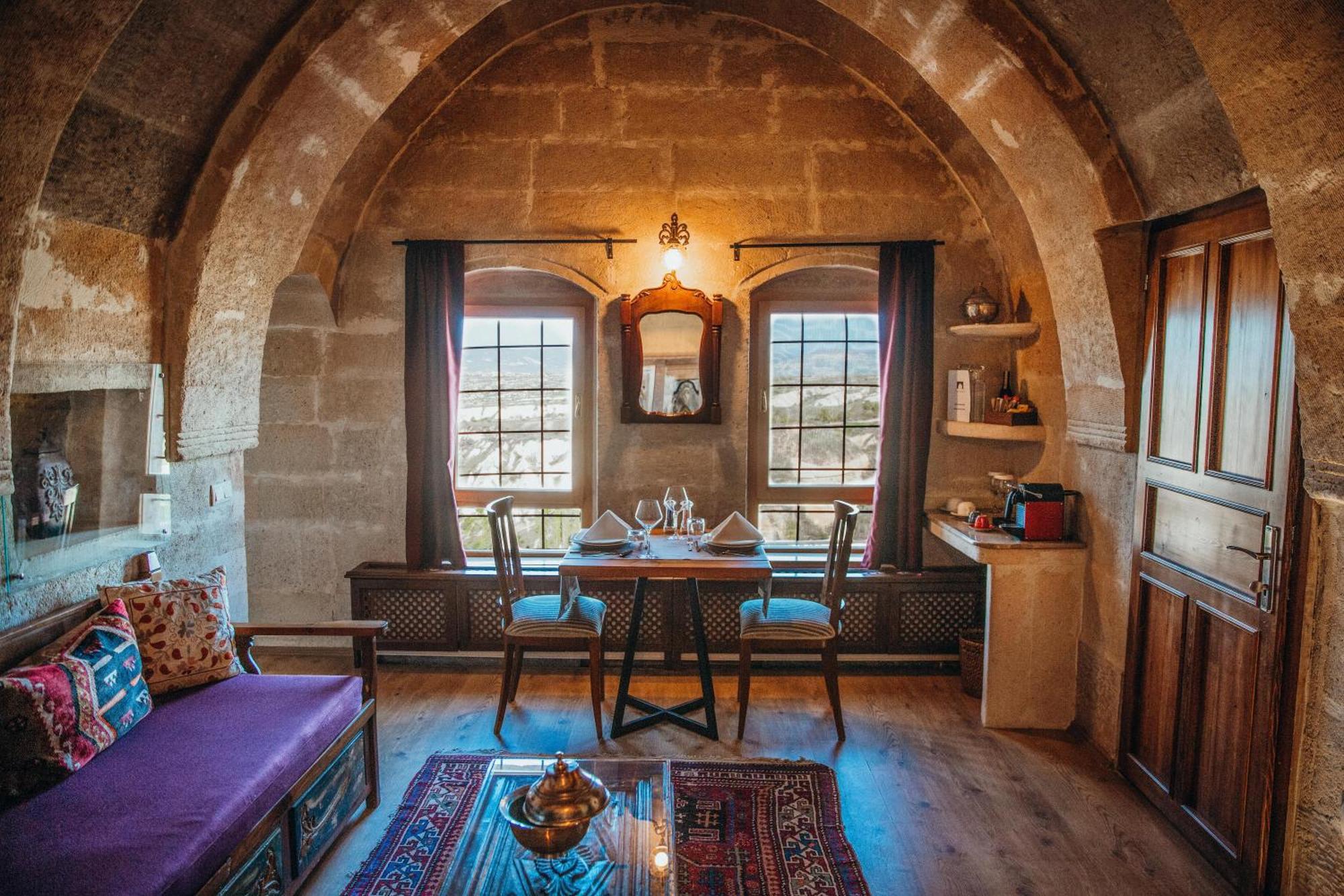 Taskonaklar Üçhisar